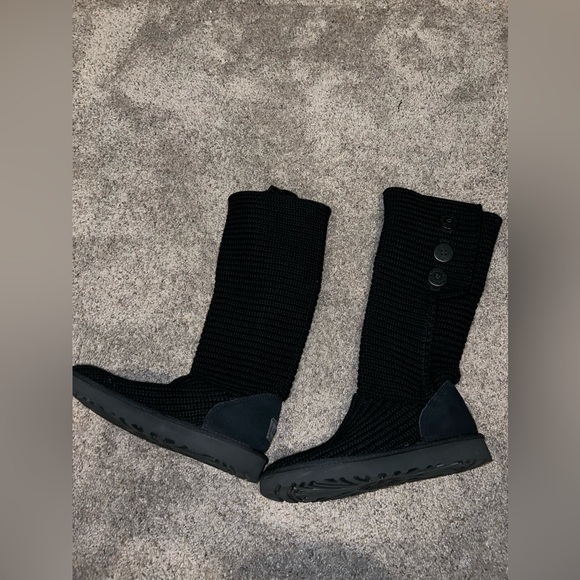 UGG SIZE 8 like new - Picture 6 of 11